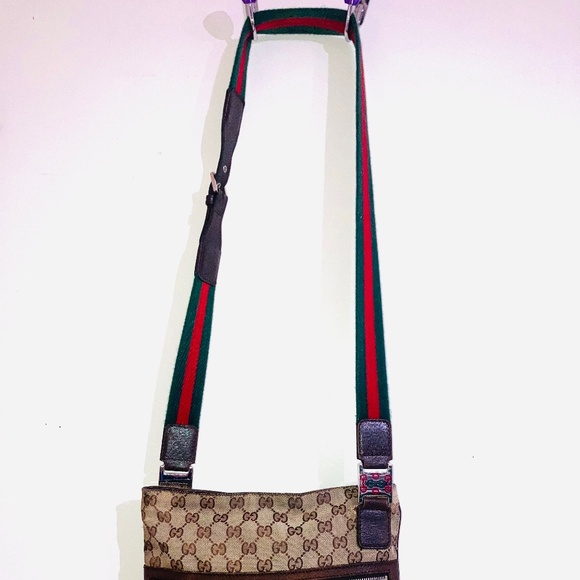 Authentic Gucci Sherry crossbody.